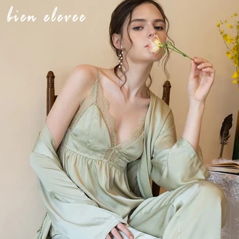 Sexy Pajamas Women Sleepwear Spring Autumn Robe Sets for Women Silk Satin Nightwear Lace Lingerie Sets Robe+Vest+Pants 
Sexy Pajamas Women Sleepwear Spring Autumn Robe Sets for Women Silk Satin Nightwear Lace Lingerie Sets Robe+Vest+Pants