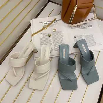Summer Women Slippers Outside Dress Sexy Leather Woman Shoes Open Toe Designers Slides Female Elegant Med Heels Flip Flops 5cm
Summer Women Slippers Outside Dress Sexy Leather Woman Shoes Open Toe Designers Slides Female Elegant Med Heels Flip Flops 5cm