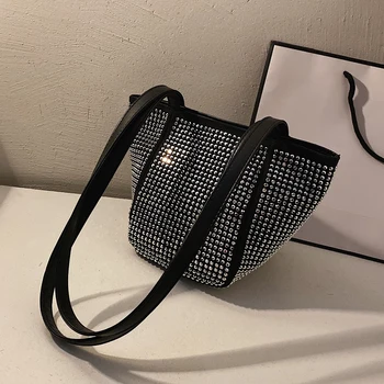 2020 New Women Diamonds Bucket Bag Famous Brand Designer Female Handbags High Quality Pu Leather Shoulder Bags Lady Small Clutch 
2020 New Women Diamonds Bucket Bag Famous Brand Designer Female Handbags High Quality Pu Leather Shoulder Bags Lady Small Clutch