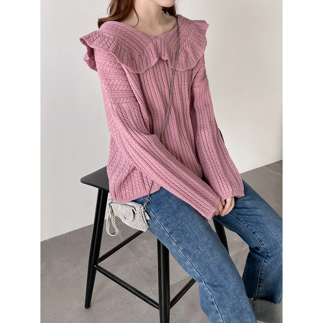 2020Autumn Women's New FashionThick small needle texture large lapel show face small bright color long sleeve Sweater
2020Autumn Women's New FashionThick small needle texture large lapel show face small bright color long sleeve Sweater