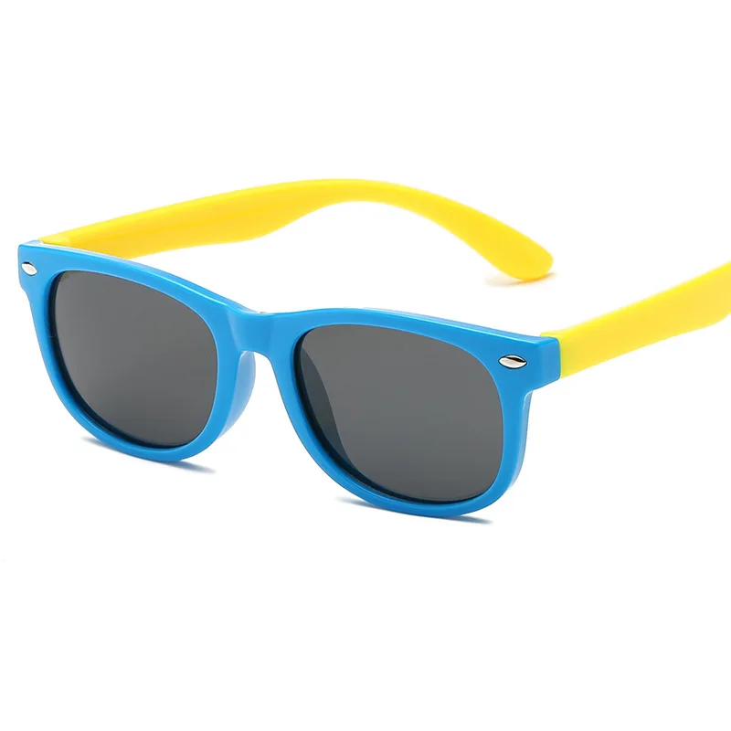 New Sunglasses Children Polarized Sunglasses For Boy And Girl Sun Glasses UV 400 TR90 Frame Light Weight 
New Sunglasses Children Polarized Sunglasses For Boy And Girl Sun Glasses UV 400 TR90 Frame Light Weight