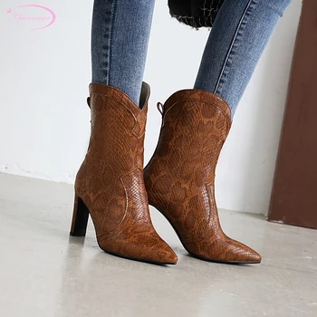 Casual style sexy pointed toe ankle boots fashion plaid white black yellow pink brown high heel thick riding boots women's shoes
Casual style sexy pointed toe ankle boots fashion plaid white black yellow pink brown high heel thick riding boots women's shoes