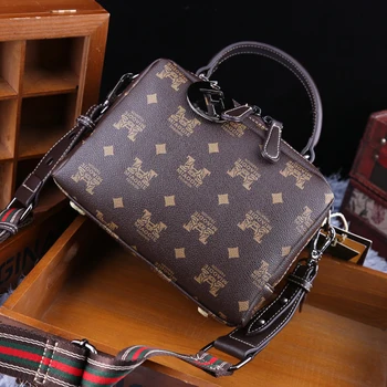 High Quality Genuine Leather Handbags 2020 New Fashion One Shoulder Messenger Small Square Bag Purses and Handbags Luxury
High Quality Genuine Leather Handbags 2020 New Fashion One Shoulder Messenger Small Square Bag Purses and Handbags Luxury