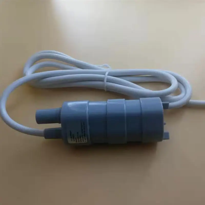 1 Set of 12V Water DC Pump Boot Fresh Water Pump Submersible Pump for Coffee Machine Water Dispenser
1 Set of 12V Water DC Pump Boot Fresh Water Pump Submersible Pump for Coffee Machine Water Dispenser