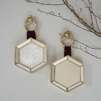 Modern Wall Mounted Polygonal Decorative Mirror Resin Frame Hanging Wall Ornaments Home Decoration Wedding Layout Crafts 
Modern Wall Mounted Polygonal Decorative Mirror Resin Frame Hanging Wall Ornaments Home Decoration Wedding Layout Crafts