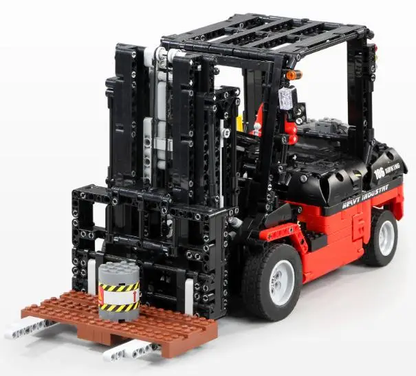 Mould King Technic APP RC Model The Forklift Truck 13106 1719PCS Building Blocks Bricks for Children Assemble Car Christmas Toys
Mould King Technic APP RC Model The Forklift Truck 13106 1719PCS Building Blocks Bricks for Children Assemble Car Christmas Toys