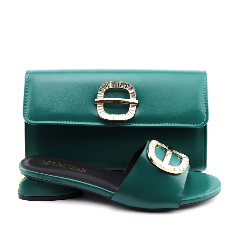 Italian shoes and bag in teal green color low heel slippers shoes and evening bag for african aso ebi party SB8417-4
Italian shoes and bag in teal green color low heel slippers shoes and evening bag for african aso ebi party SB8417-4