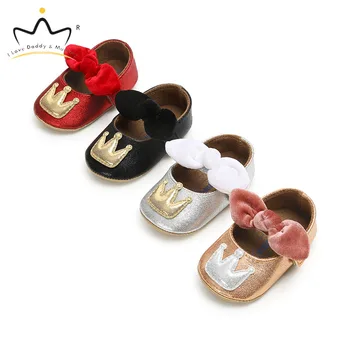New Soft PU Leather Crown Bowknot Baby Shoes Princess Girls Infant Toddler Baby Girl Shoes Non Slip Cute Big Bows First Walkers 
New Soft PU Leather Crown Bowknot Baby Shoes Princess Girls Infant Toddler Baby Girl Shoes Non Slip Cute Big Bows First Walkers