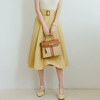 Summer Sweet Chic Japan Swing Skirt Hepburn Style Belt Solid Color Mid-Calf A-line Daily Skirt Date Night Clothes Beachwear
Summer Sweet Chic Japan Swing Skirt Hepburn Style Belt Solid Color Mid-Calf A-line Daily Skirt Date Night Clothes Beachwear