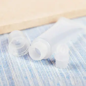 5Pcs/pack 5/10g Portable Cosmetic Lip Gloss Empty Refillable Plastic Empty Balm Balm Gloss Clear Lip Tubes Containers Lip T G6A2
5Pcs/pack 5/10g Portable Cosmetic Lip Gloss Empty Refillable Plastic Empty Balm Balm Gloss Clear Lip Tubes Containers Lip T G6A2