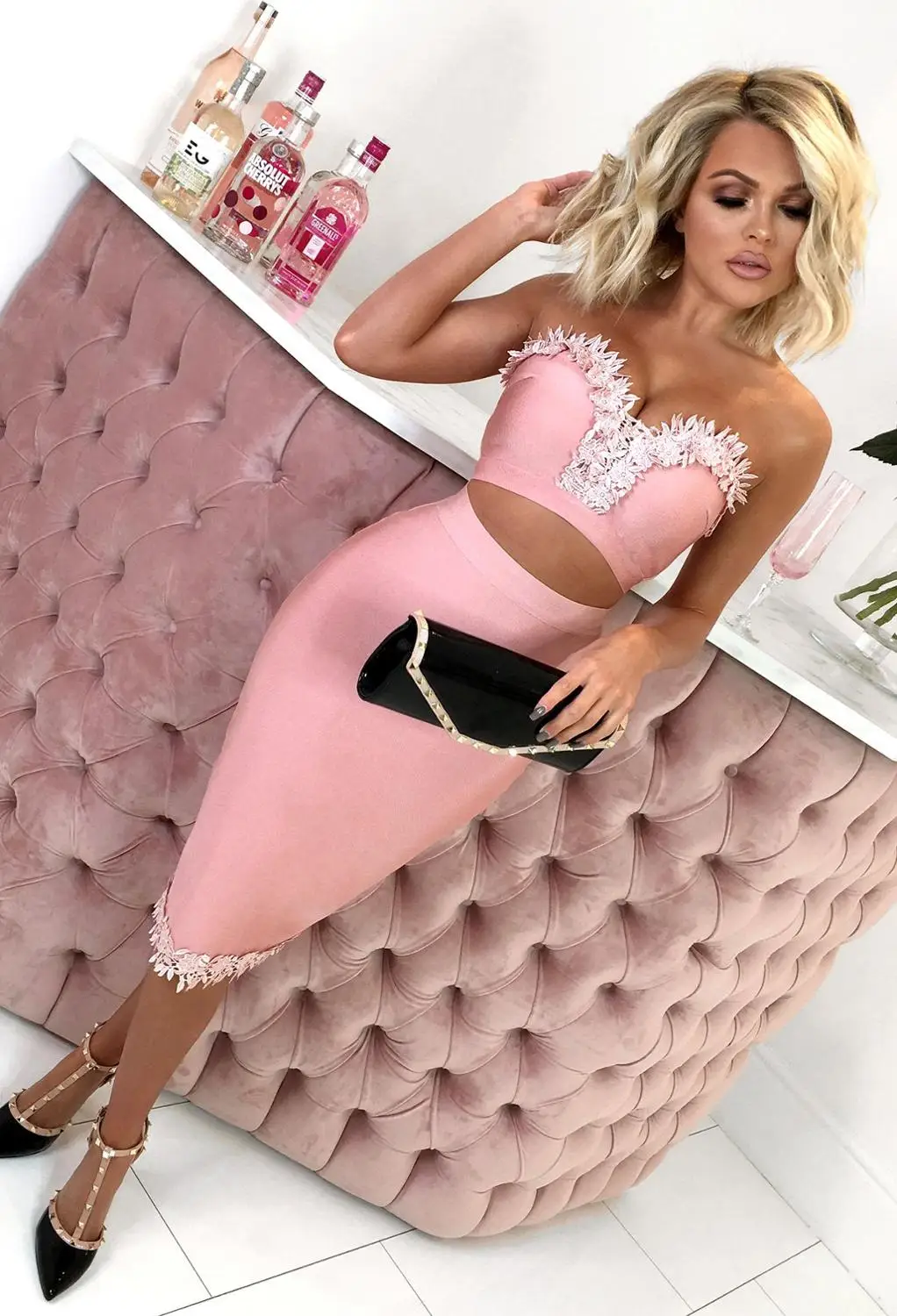 Summer Sexy Bandage Dress 2019 New Arrivals Hot Strapless Lace Two Piece Women Summer Dress Black Party Night Club Bodycon Dress
Summer Sexy Bandage Dress 2019 New Arrivals Hot Strapless Lace Two Piece Women Summer Dress Black Party Night Club Bodycon Dress