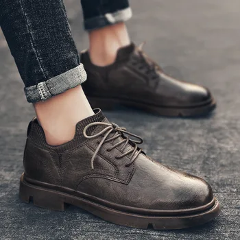 work wear small leather shoes British fashion men's shoes leather breathable medium high top leather boots for men
work wear small leather shoes British fashion men's shoes leather breathable medium high top leather boots for men