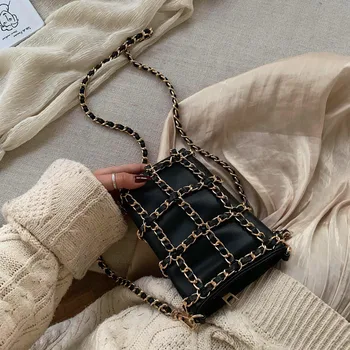 New Brand Women Hardware Ornaments Solid Totes Handbag High Quality Lady Party Purse Casual Crossbody Messenger Shoulder Bags
New Brand Women Hardware Ornaments Solid Totes Handbag High Quality Lady Party Purse Casual Crossbody Messenger Shoulder Bags