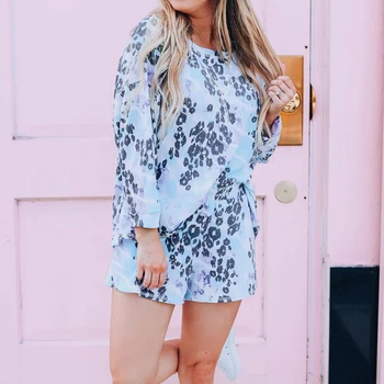 Loose Leopard Print Summer Breathable Tops Shorts Elastic Waist Long Sleeve Sleepwear Soft Daily Home Women Pajama Set Crew Neck
Loose Leopard Print Summer Breathable Tops Shorts Elastic Waist Long Sleeve Sleepwear Soft Daily Home Women Pajama Set Crew Neck
