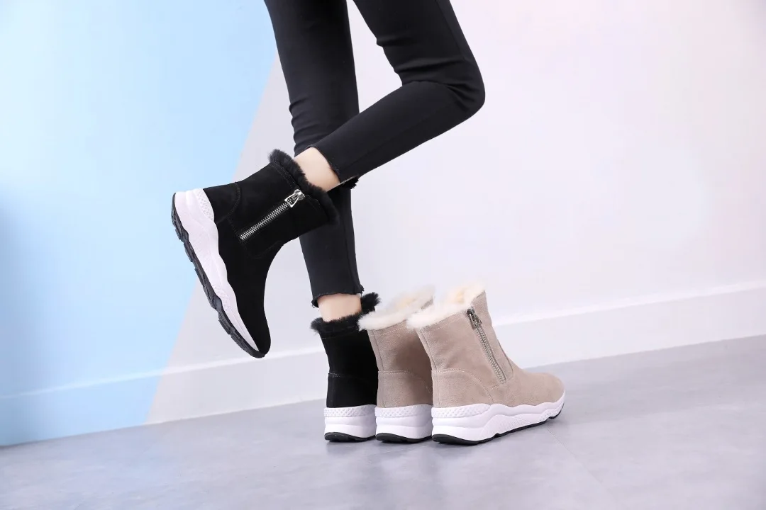 Snow Boots 2019 Winter New Style Fashion Thick Bottomed Ugg Women's Winter Boots Children Short Short Boots plus Velvet Trendy S
Snow Boots 2019 Winter New Style Fashion Thick Bottomed Ugg Women's Winter Boots Children Short Short Boots plus Velvet Trendy S
