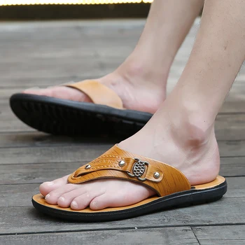 2020 New Stylish Summer Men's Slippers Cheap Male Flip-flops Youth Men Water Slippers Seaside Slides Beach Shoe Leisure Sandals
2020 New Stylish Summer Men's Slippers Cheap Male Flip-flops Youth Men Water Slippers Seaside Slides Beach Shoe Leisure Sandals