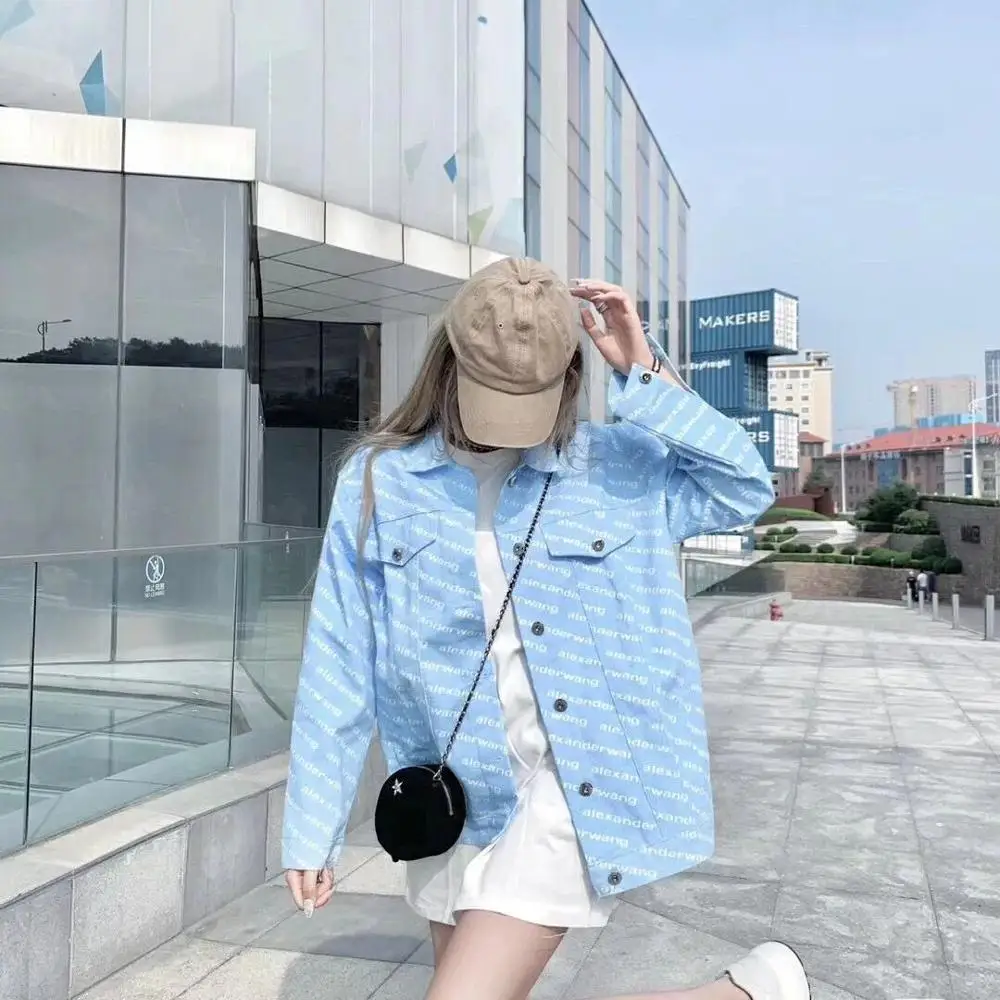 Light blue denim jacket, long-sleeved, letter print 2020 new style Korea oversize Harajuku
Light blue denim jacket, long-sleeved, letter print 2020 new style Korea oversize Harajuku
