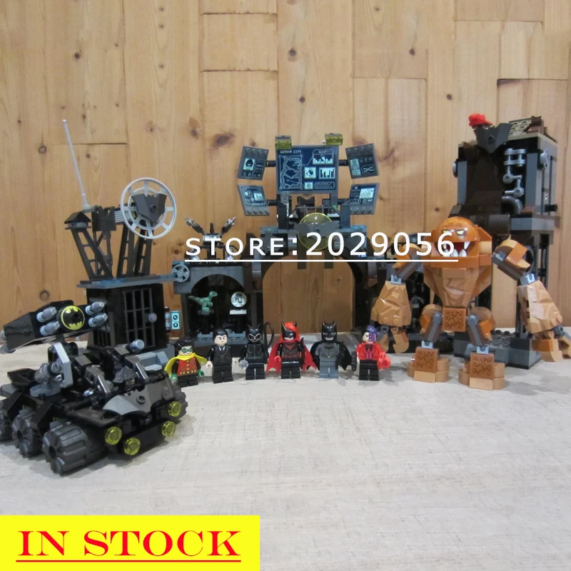 11353 In Stock The Batman Batcave Clayface Invasion 1071Pcs Building Blocks Bricks Toys compatible with 76122 Super Heroes
11353 In Stock The Batman Batcave Clayface Invasion 1071Pcs Building Blocks Bricks Toys compatible with 76122 Super Heroes