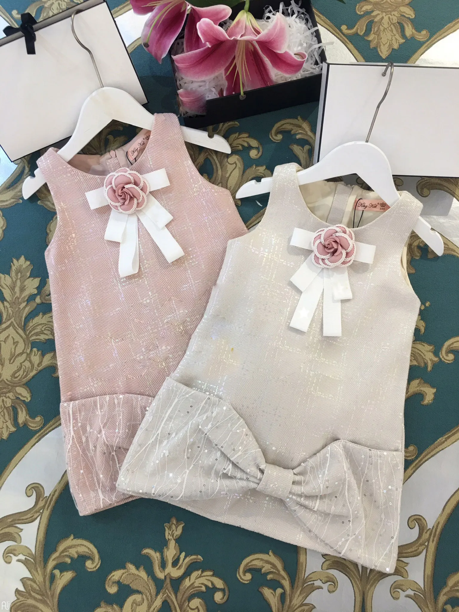 UN657 Fashion Bow Plaid Brand Princess Baby Girl Christmas Dress Fall Party Wedding Kid Dress For Girl Thanksgiving Baby Clothes
UN657 Fashion Bow Plaid Brand Princess Baby Girl Christmas Dress Fall Party Wedding Kid Dress For Girl Thanksgiving Baby Clothes