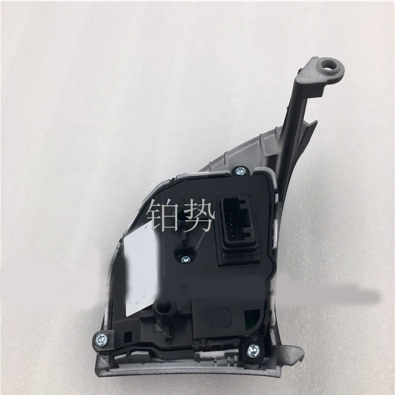 Автомобильный правый переключатель дистанционного управления 2018-hyu nda ien ci без круиз-контроля Многофункциональная кнопка рулевого колеса круиз-контроля
Автомобильный правый переключатель дистанционного управления 2018-hyu nda ien ci без круиз-контроля Многофункциональная кнопка рулевого колеса круиз-контроля