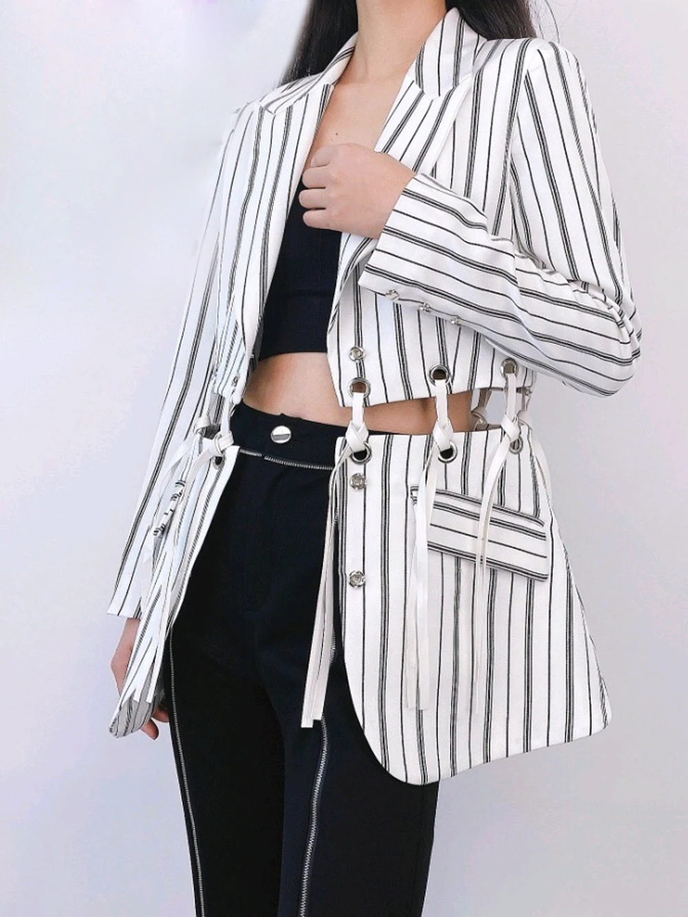 Spring Summer Blazers 2020 High-end Women Suits Blazers Stripes Lace-up Connect Individual Fashion Blazer Coats
Spring Summer Blazers 2020 High-end Women Suits Blazers Stripes Lace-up Connect Individual Fashion Blazer Coats