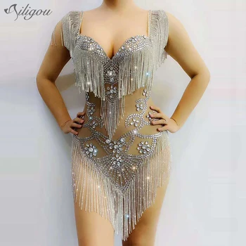 Ailigou Sexy Tight-Fitting Shiny Rhinestone Silver Tassel Dress Female Stage Costume Singer Crystal Birthday Celebration Costume
Ailigou Sexy Tight-Fitting Shiny Rhinestone Silver Tassel Dress Female Stage Costume Singer Crystal Birthday Celebration Costume