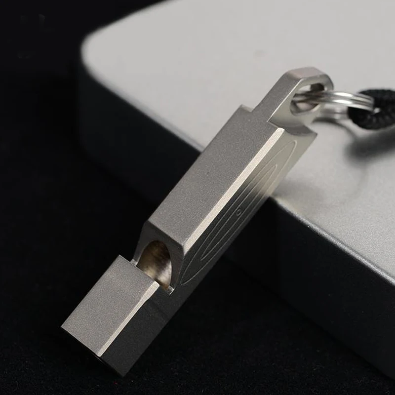 Lightweight Life-saving Titanium Alloy Whistle Emergency Survival Whistle Outdoor Pocket Tools
Lightweight Life-saving Titanium Alloy Whistle Emergency Survival Whistle Outdoor Pocket Tools