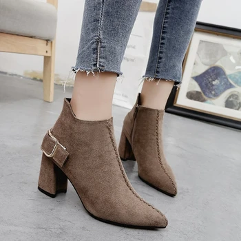 Women Ankle Boots 7cm Heels Autumn Lady's Shoes Zip Leather Casual Retro Pointed Toe PU Square High Heels Pumps Plus Size 35-42
Women Ankle Boots 7cm Heels Autumn Lady's Shoes Zip Leather Casual Retro Pointed Toe PU Square High Heels Pumps Plus Size 35-42