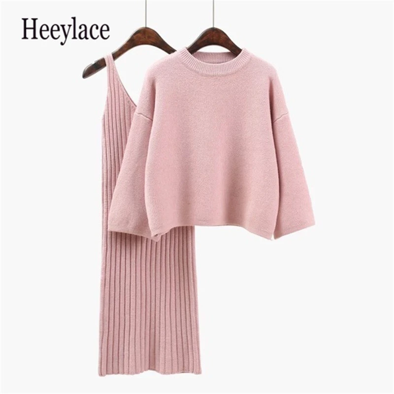 2019 Autumn Womans Sweater + Straped Dress Sets Solid Color Female Casual Two-pieces Suits Loose Sweater Knit Mini Dress Winter
2019 Autumn Womans Sweater + Straped Dress Sets Solid Color Female Casual Two-pieces Suits Loose Sweater Knit Mini Dress Winter