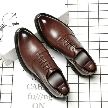 High quality Formal Men Wedding Office Business Dress Shoes Male Leather Classic Brogue A54-21 
High quality Formal Men Wedding Office Business Dress Shoes Male Leather Classic Brogue A54-21