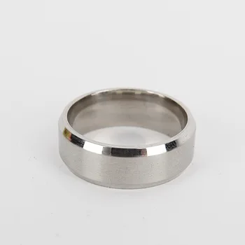 European and American simple smooth arc titanium steel ring stainless steel couple ring
European and American simple smooth arc titanium steel ring stainless steel couple ring