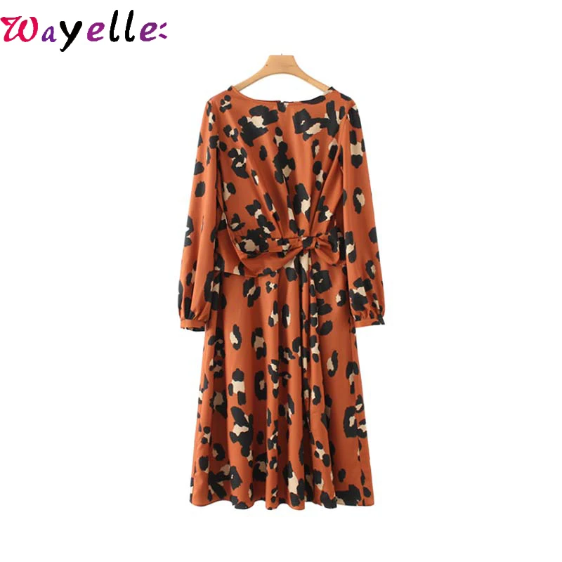 Winter Women Pleated Midi Dress Leopard Print Bow Tie Ladies Dress Fashion Casual Animal Pattern Long Sleeve Split Female Dress
Winter Women Pleated Midi Dress Leopard Print Bow Tie Ladies Dress Fashion Casual Animal Pattern Long Sleeve Split Female Dress