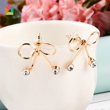 Trendy Stud Earrings For Women Bow Knot Ear Nail Simple Rhinestone Ear Stud Fashion Jewelry Party Gifts Glittery
Trendy Stud Earrings For Women Bow Knot Ear Nail Simple Rhinestone Ear Stud Fashion Jewelry Party Gifts Glittery