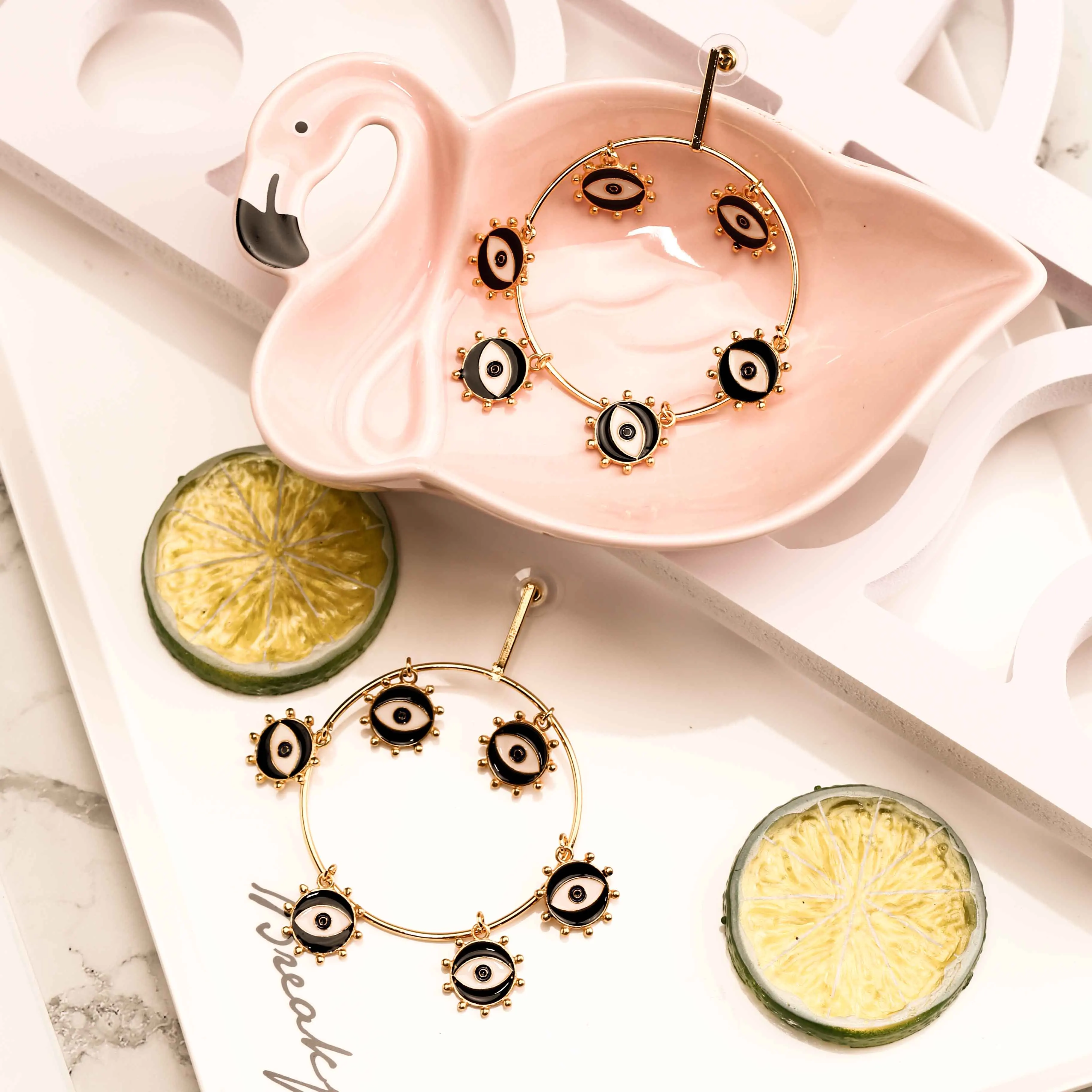 2019 New Gold Color Big Loop Small Evil Eye Charm Dangle Earrings For Women Lady's Latest Fashion Statement Earring
2019 New Gold Color Big Loop Small Evil Eye Charm Dangle Earrings For Women Lady's Latest Fashion Statement Earring