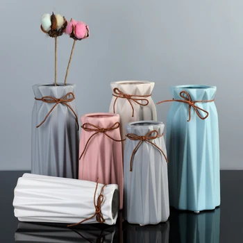 Nordic Fashion Origami Flower Vase Home Decoration Figurines Ceramic Flower Vases Plants Holder Crafts Wedding Decor Accessories
Nordic Fashion Origami Flower Vase Home Decoration Figurines Ceramic Flower Vases Plants Holder Crafts Wedding Decor Accessories