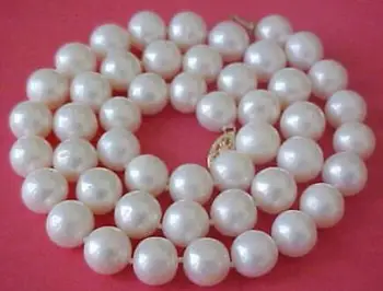 New 9-10MM AA+ WHITE Freshwater PEARL NECKLACE 18'' 
New 9-10MM AA+ WHITE Freshwater PEARL NECKLACE 18''