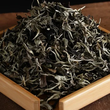 Yunnan Puerh Raw Tea Jingmai Antique Tree Moonlight Beauty Tea in Bulk Pu'er Tea Moonlight White One Bud Two Leaves
Yunnan Puerh Raw Tea Jingmai Antique Tree Moonlight Beauty Tea in Bulk Pu'er Tea Moonlight White One Bud Two Leaves