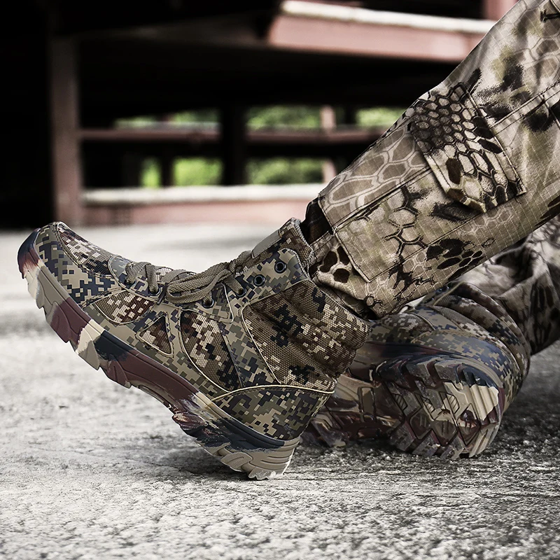 Men Outdoor Work shoes Climbing Army Winter Plus Velvet Snow Boots Desert Tactical Military Boots Camouflage Combat Ankle Boots
Men Outdoor Work shoes Climbing Army Winter Plus Velvet Snow Boots Desert Tactical Military Boots Camouflage Combat Ankle Boots