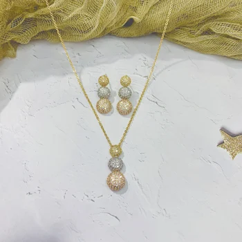 Fashion classic three color hemispherical shape copper full zircon necklace and Earring Jewelry Set B1344
Fashion classic three color hemispherical shape copper full zircon necklace and Earring Jewelry Set B1344