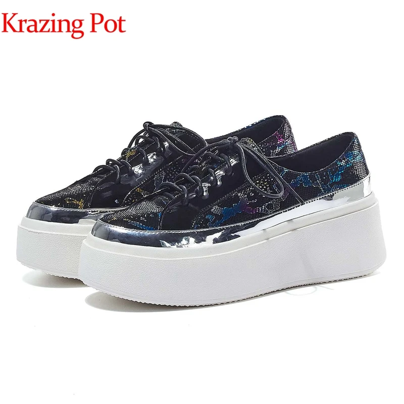 new fashion patterns cow leather platform lace up round toe high heels women sneakers thick bottom colorful vulcanized shoes L20
new fashion patterns cow leather platform lace up round toe high heels women sneakers thick bottom colorful vulcanized shoes L20