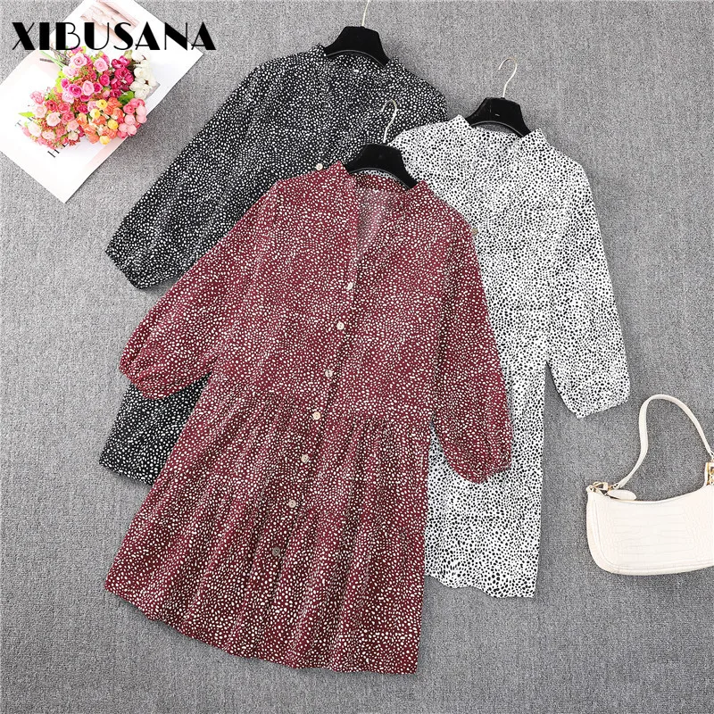 Women Printed Dot Chiffon Dresses 2021 Summer Three Quarter Sleeve Single-Breasted V-Neck Dress Female Loose Beach Mini Vestidos
Women Printed Dot Chiffon Dresses 2021 Summer Three Quarter Sleeve Single-Breasted V-Neck Dress Female Loose Beach Mini Vestidos