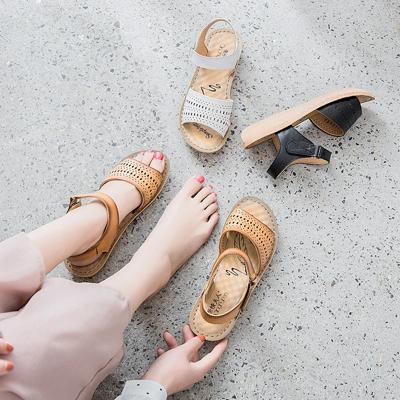 Sandals Women's Summer 2019 New Style Sandals Seaside Flat-Style Genuine Leather Oxford Shoes Soft Bottom Mom Shoes Casual
Sandals Women's Summer 2019 New Style Sandals Seaside Flat-Style Genuine Leather Oxford Shoes Soft Bottom Mom Shoes Casual