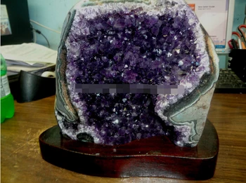 ---412++++LARGE AMETHYST CRYSTAL CLUSTER GEODE CATHEDRAL FROM URUGUAY 
---412++++LARGE AMETHYST CRYSTAL CLUSTER GEODE CATHEDRAL FROM URUGUAY