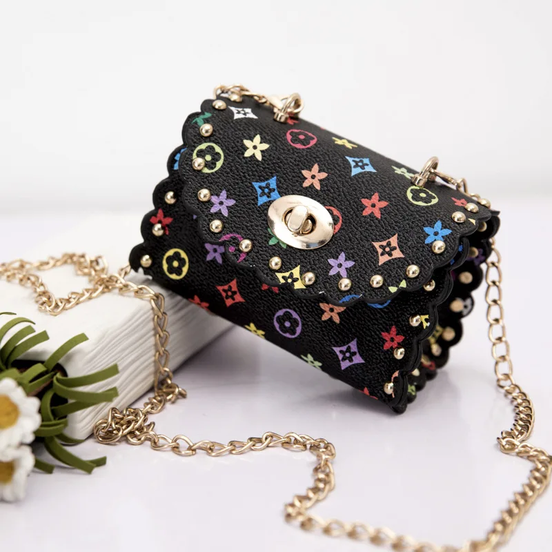 Women's bag 2019 trend new lace lock small square bag fashion Korean personality single shoulder Messenger bag
Women's bag 2019 trend new lace lock small square bag fashion Korean personality single shoulder Messenger bag