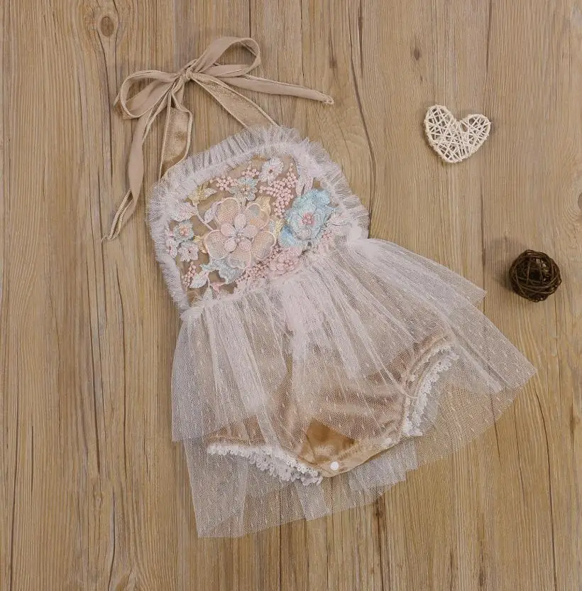 Infant Baby Girls Fashion Summer Halterneck Romper Baby Girl Tie-up Flower Pattern Mesh Lace Trim Bodysuits Playsuit with Beads
Infant Baby Girls Fashion Summer Halterneck Romper Baby Girl Tie-up Flower Pattern Mesh Lace Trim Bodysuits Playsuit with Beads