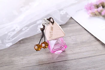Factory Price 8ml Car Perfume Pendant Bottle Empty Polygon Glass Colorful Refillable Aromatherapy Air freshener Container Vials
Factory Price 8ml Car Perfume Pendant Bottle Empty Polygon Glass Colorful Refillable Aromatherapy Air freshener Container Vials