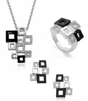Europe and the United States jewelry suit rubik's cube abstract sifang puzzle necklace earrings ring jewelry set
Europe and the United States jewelry suit rubik's cube abstract sifang puzzle necklace earrings ring jewelry set