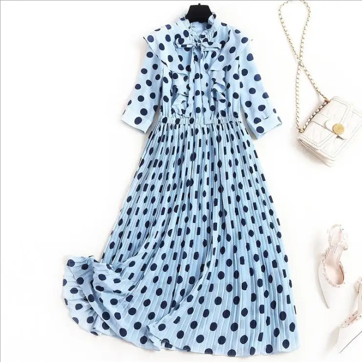 New European and American women's dresses for spring 2020 Stand collar five-point sleeve Dot printed Fashion pleated dress 
New European and American women's dresses for spring 2020 Stand collar five-point sleeve Dot printed Fashion pleated dress