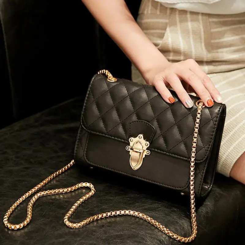 Luxury unique European and American fashion summer small bags new comfortable ladies messenger all-match shoulder bags
Luxury unique European and American fashion summer small bags new comfortable ladies messenger all-match shoulder bags