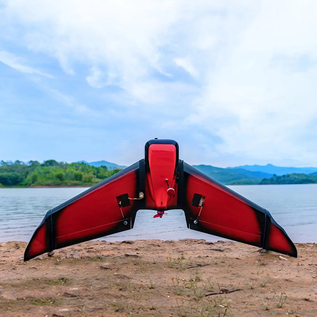 iFlight iWing FPV Flying Wing W960 PNP KIT Fixed Wing Drone RC Aircraft with XING 2208 Motor SucceX 60A ESC 7042 Propeller
iFlight iWing FPV Flying Wing W960 PNP KIT Fixed Wing Drone RC Aircraft with XING 2208 Motor SucceX 60A ESC 7042 Propeller